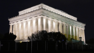 lincoln memorial center at night